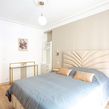 Suite Raphael Tour Eiffel Paris Exterior photo