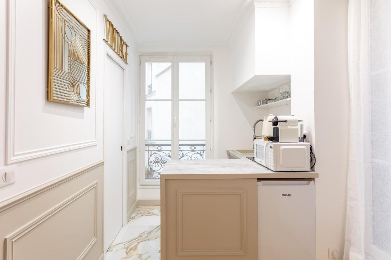 Suite Raphael Tour Eiffel Paris Exterior photo